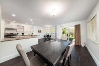 The Langley Courtyard Home 2BR, 2BA for 6 Guests - 9