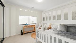 Ella Phillip Island - 2