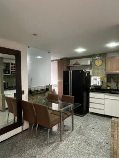 Apartamento Familiar - Fortaleza - 0