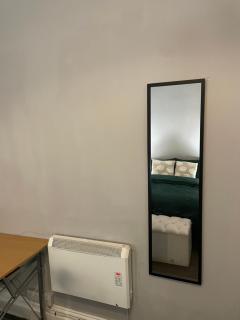 Modern & Cosy 2-Bedroom Flat in Sunderland - 4