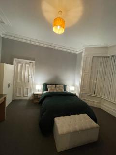 Modern & Cosy 2-Bedroom Flat in Sunderland - 5