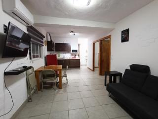 Departamento cerca del aeropuerto - 0