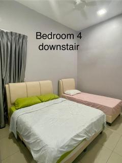 4 Bedroom 4 PRIVATE BATHROOM 4B12B 5 min City Center - 2