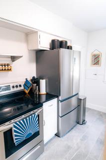 Profs Riverside Haven Art & Style Sleeps 10 - 1