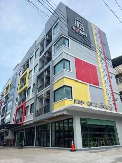 The Square Hotel เดอะสแควร์โฮเทลนครพนม - Nakhon Phanom - 9