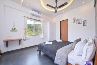 Villa With Turf & Indoor Games - 6