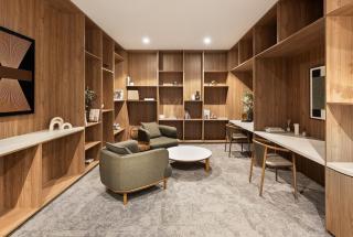 Luxe 2BR with Rooftop Pool and CBD View - 3