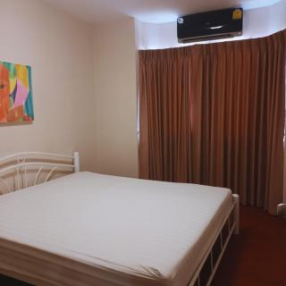 Leon Sukhumvit 62 - 1