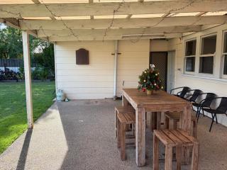 A Cozy 3BR Retreat! CBD, Garden, Pets & Parking - 7