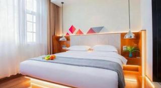 Borrman Hotel Zhongxiang Railway Station Mochou Village - 6