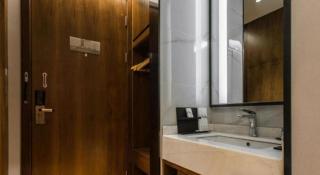 Borrman Hotel Qianjiang High-speed Railway Station Lobster City - 5