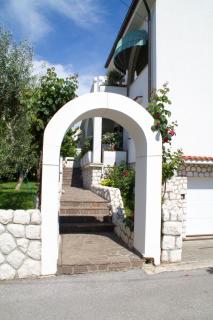 Apartments Zlatko & Mira Dorcic - Baška - 7