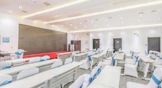 Xana Hotelle Tangshan North Railway Station - 5