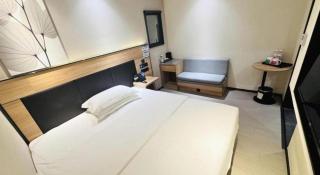 Green Tree Inn Express Shanghai Bund Yuyuan Xiaonanmen Metro Station - 7