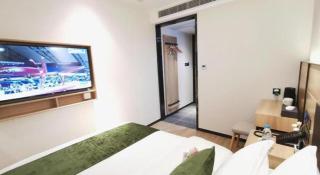 Green Tree Inn Express Shanghai Bund Yuyuan Xiaonanmen Metro Station - 1