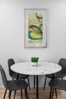 Brand New Modern Style 2-Bedroom Apt Heart of City - 3