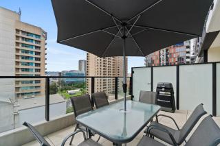 Luxe 2BR Apt | Huge Balcony+BBQ | Adelaide CBD - 2