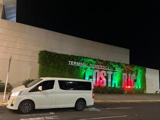 Zeus Guest house & Car Rental Free SJO Airport Shuttle-NATIONWIDE PRÍVATE SHUTTLE SERVICE - 9