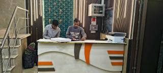 Hotel O by OYO Royal Palace - 0