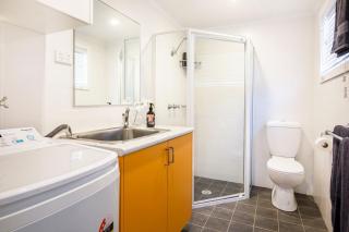 Boho - Pet Friendly - 1 Min Walk to the Beach - 2