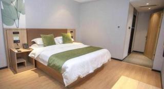 GreenTree Inn Xiaoyi Wanda Plaza - 3