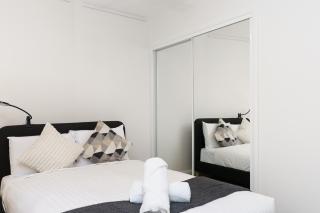 Prime Kingston Modern Apt with Balcony near Lake - Hosted by Canstay - 1