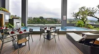 Travello Hotel Bandung - 6