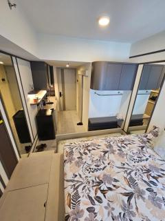 Studio Apartemen diatas Pakuwon City Mall Surabaya - 7