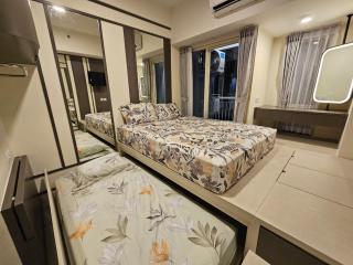 Studio Apartemen diatas Pakuwon City Mall Surabaya - 4