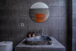 5-BR Villa in Canggu, Quiet Area, Private Pool - 9