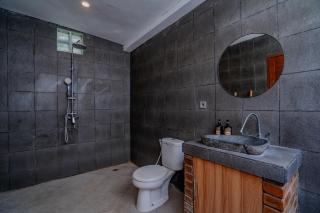 5-BR Villa in Canggu, Quiet Area, Private Pool - 7