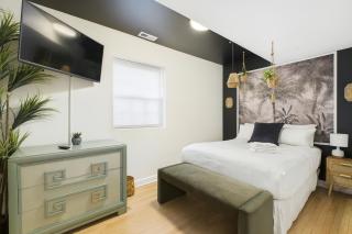 2BR Patio w Fire Pit, Free Parking 5 Gbps - 3