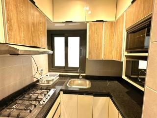 Privado Luxury Lakeview 2BR-Cairo, Madinaty - 2