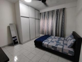Sadiyra Homestay next to Alamanda Mall, Netflix & Wifi - 6