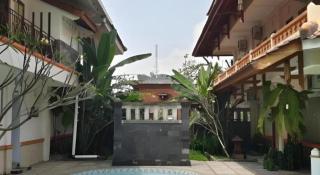 Arondari Hotel - Sukabumi - 9