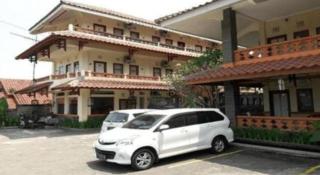 Arondari Hotel - Sukabumi - 7