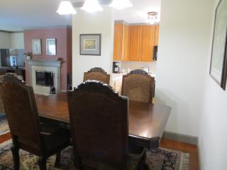 Cow Hollow Inn and Suites - 7