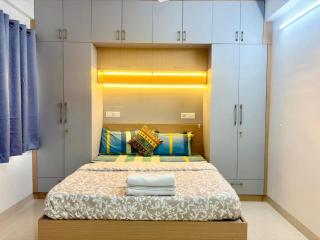 Vansa Stays- 1BHK Quiet & Comfortable Near Airport - 9