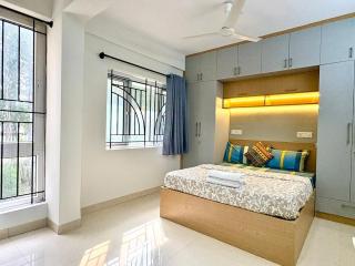 Vansa Stays- 1BHK Quiet & Comfortable Near Airport - 5