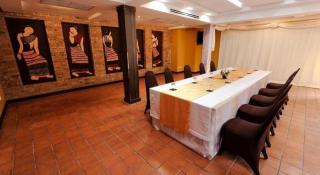 Holiday Garden Hotel - 5