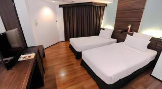 Holiday Garden Hotel - 3