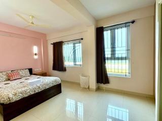 Vansa Stays- 1BHK Quiet & Comfortable Near Airport - 1