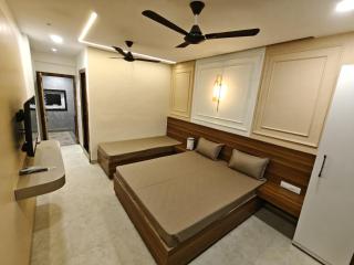 Meghdoot Inn - Pachmarhi - 7