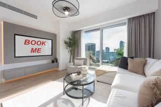 StayShort - Grand Stay in this 1 Bedroom Flat that Sleeps 4 - 9