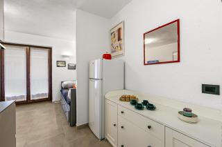 Rochebrune Apartments - 1