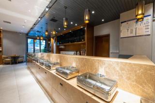 Qiuguo Hotel Beijing BIEC & Airport - 3