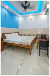 Ayodhya The Kanha- Shiva Homestay Near Parking and Free Wifi Facility - Fully Air conditioning Comfortable Room - Best Budget Homestay IN Ayodhya - 1