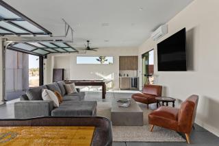 Windsong Modern compound w pool spa - 8