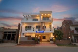 FabHotel Anant Inn - 0