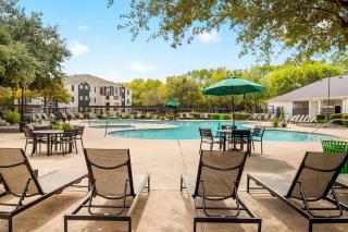 Riverside Prestige Apartments - 9